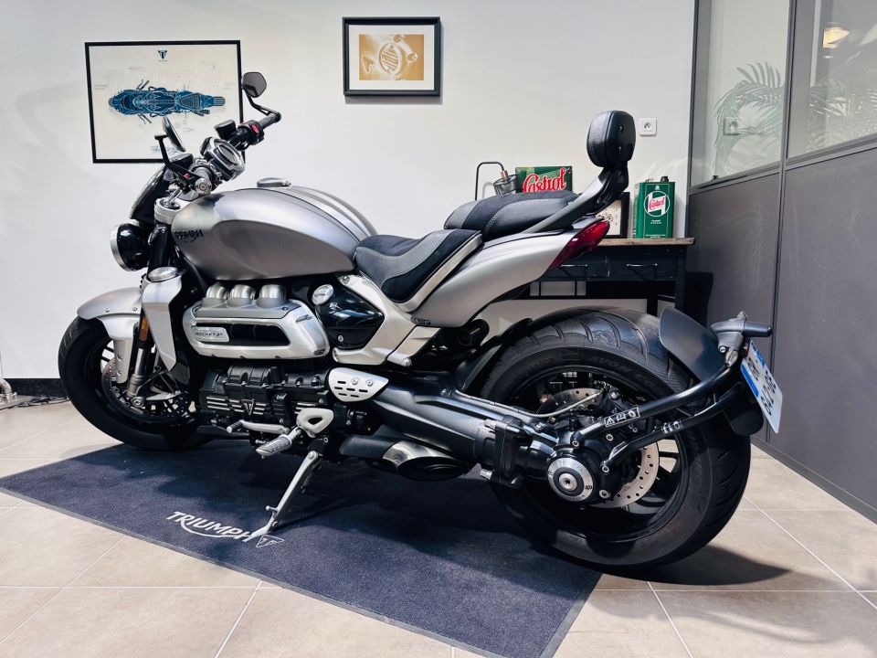 TRIUMPH ROCKET 3 R 4