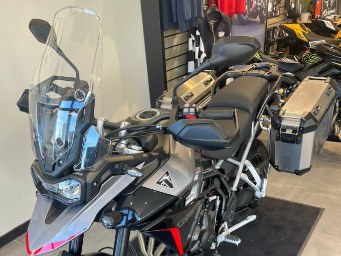 TRIUMPH Tiger 900 GT PRO 4