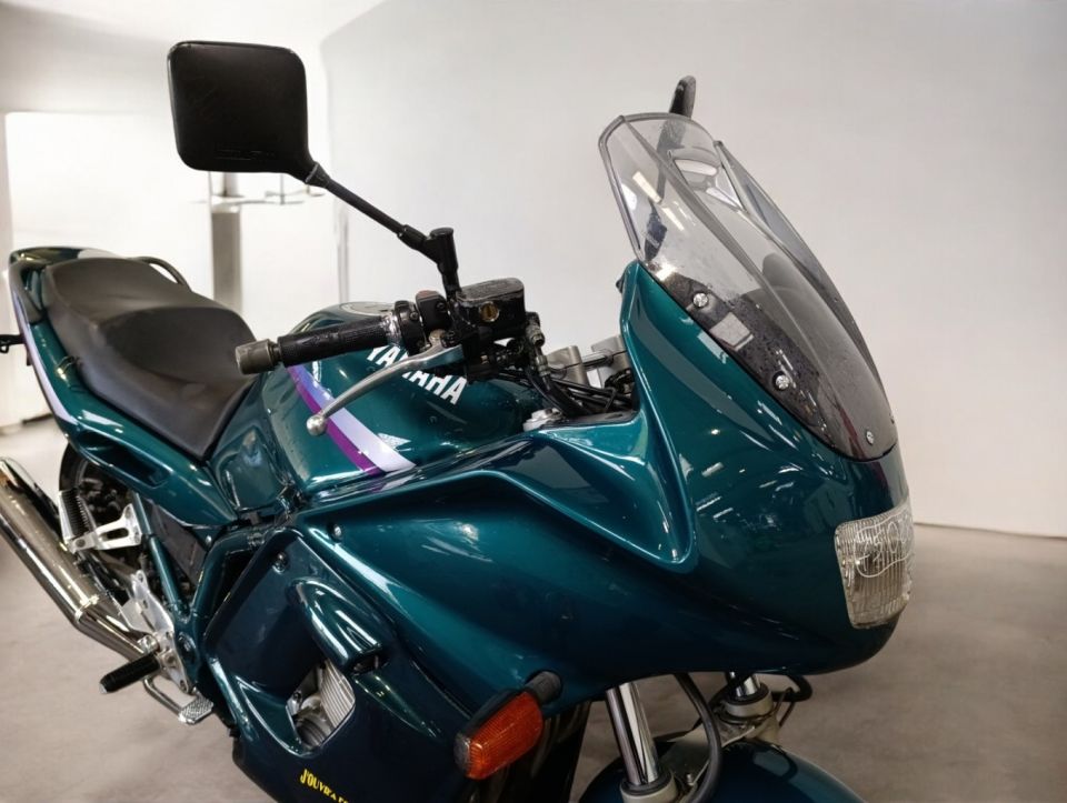 YAMAHA XJ 900 DIVERSION 4