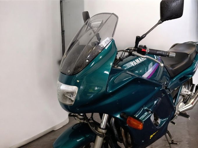 YAMAHA XJ 900 DIVERSION 4