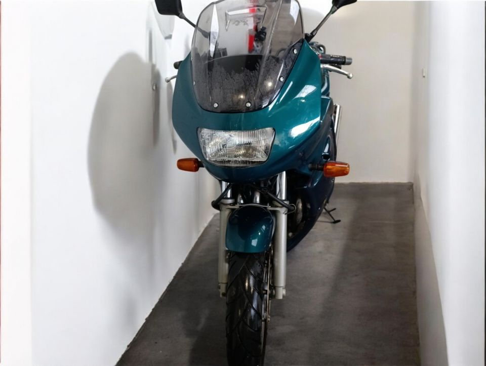 YAMAHA XJ 900 DIVERSION 4