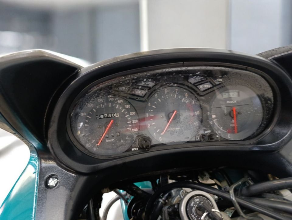 YAMAHA XJ 900 DIVERSION 4