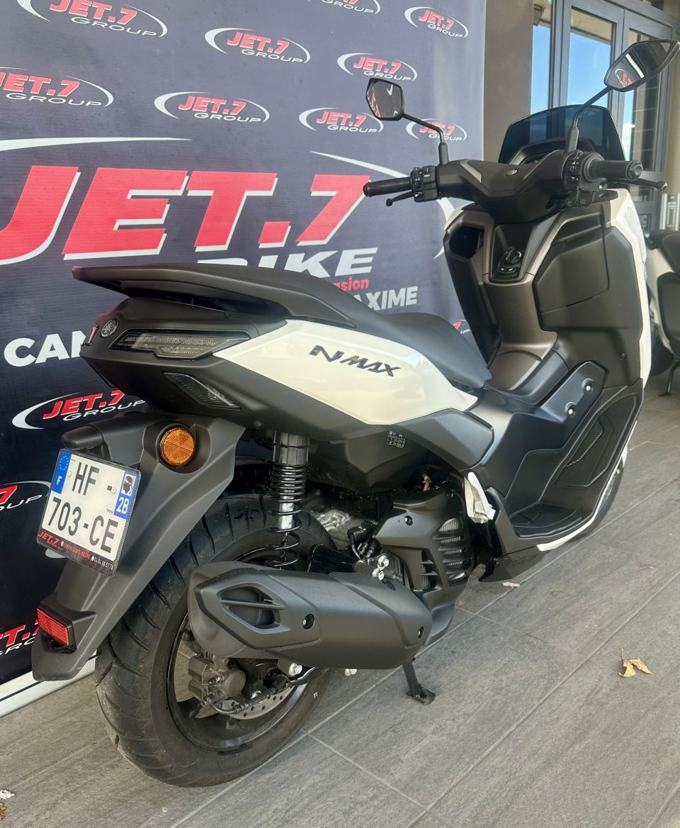 YAMAHA NMAX 125 4