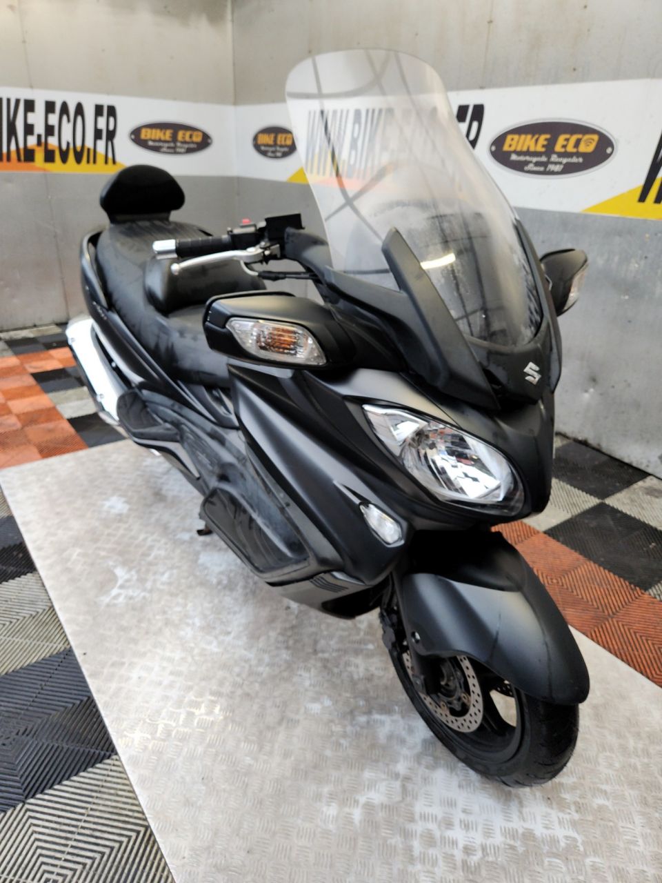 SUZUKI BURGMAN 650 4