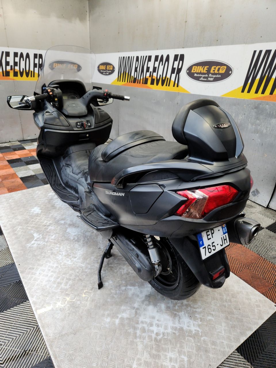 SUZUKI BURGMAN 650 4