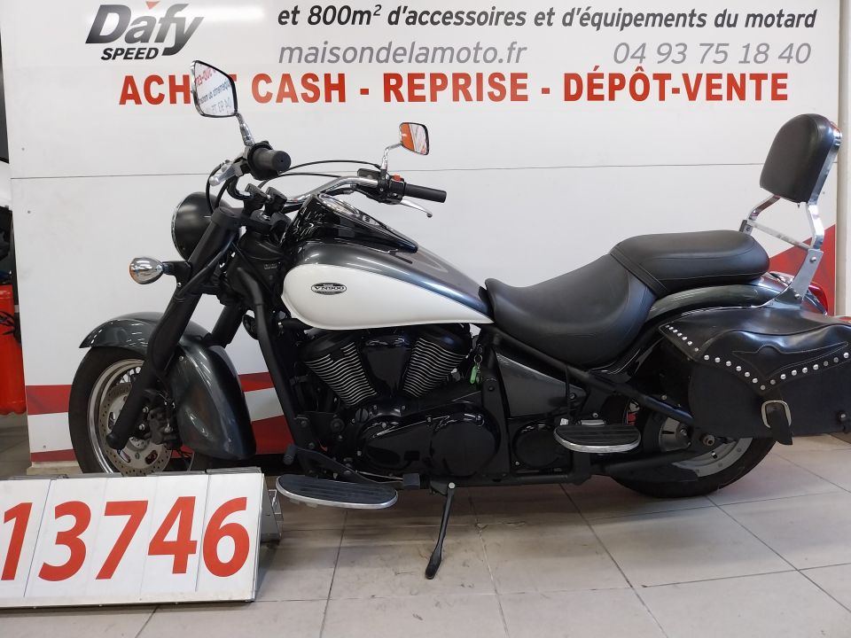 KAWASAKI VN 900 CLASSIC 4