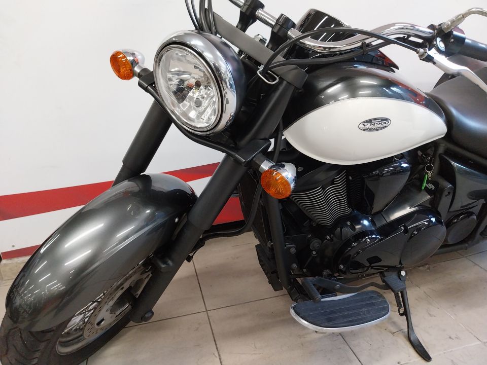 KAWASAKI VN 900 CLASSIC 4