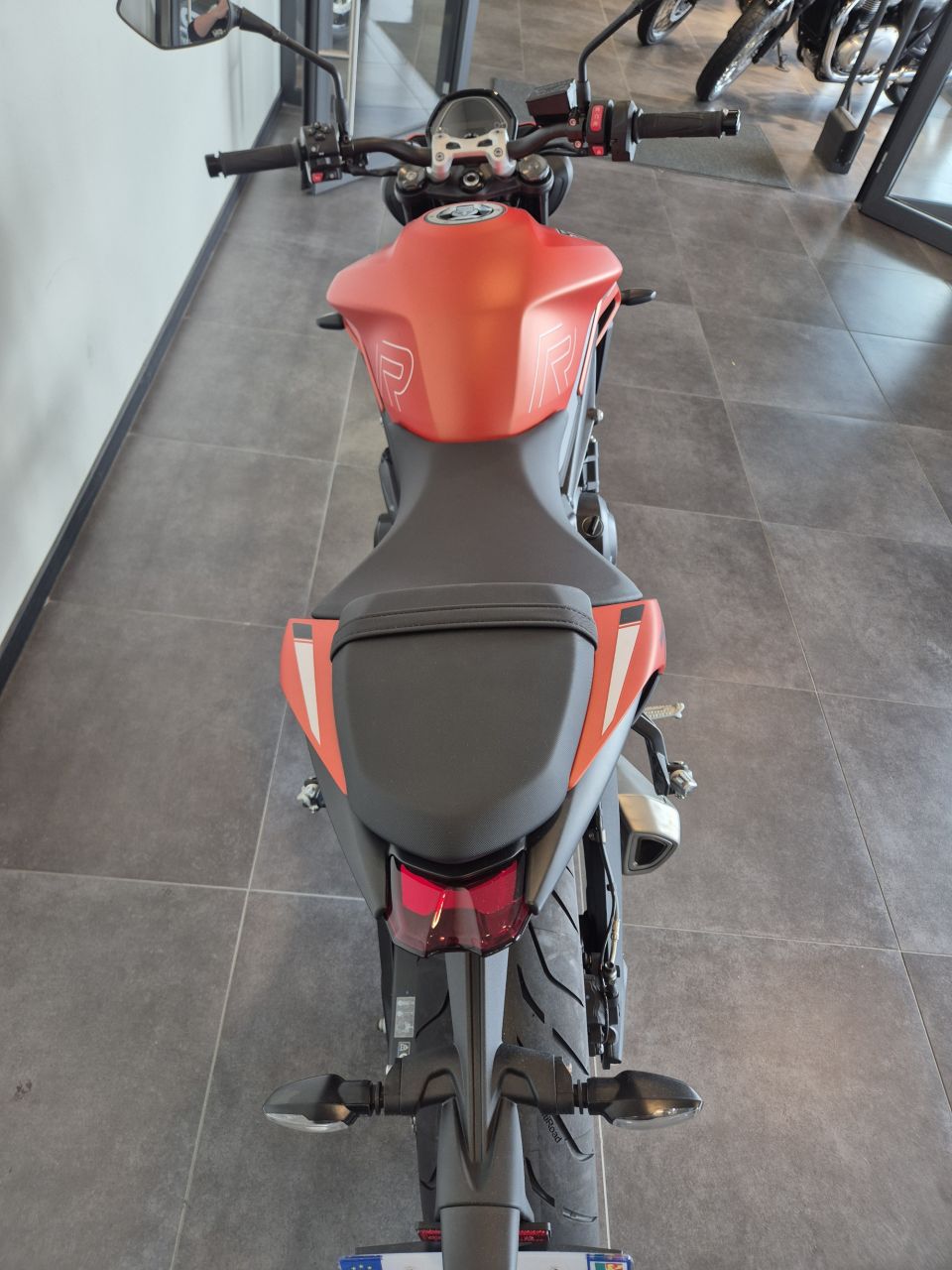 TRIUMPH STREET TRIPLE 765 R 4