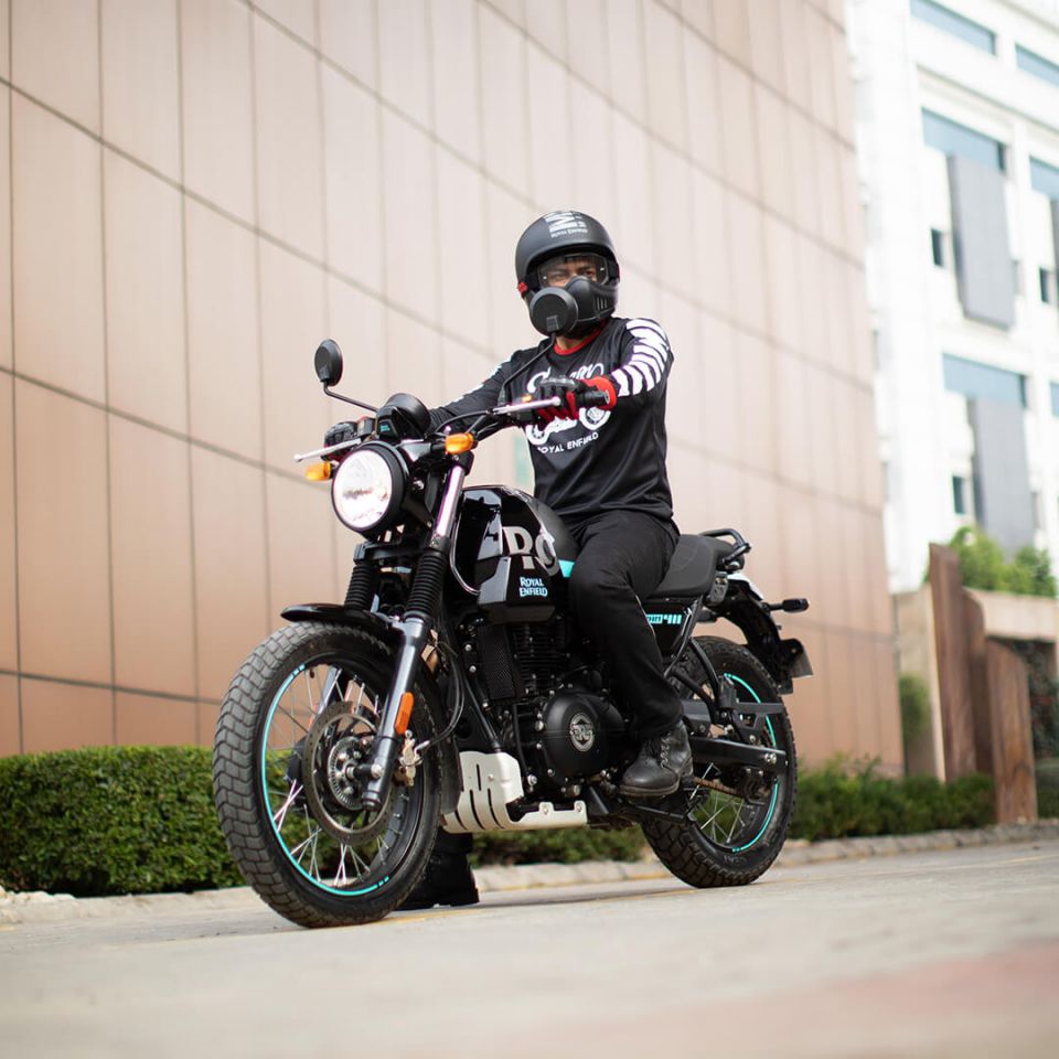 ROYAL ENFIELD SCRAM 411 4