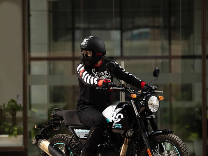 ROYAL ENFIELD SCRAM 411 4