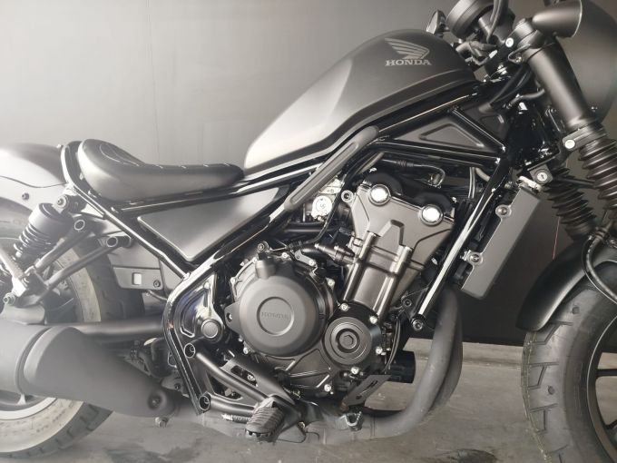 HONDA CMX 500 REBEL 4