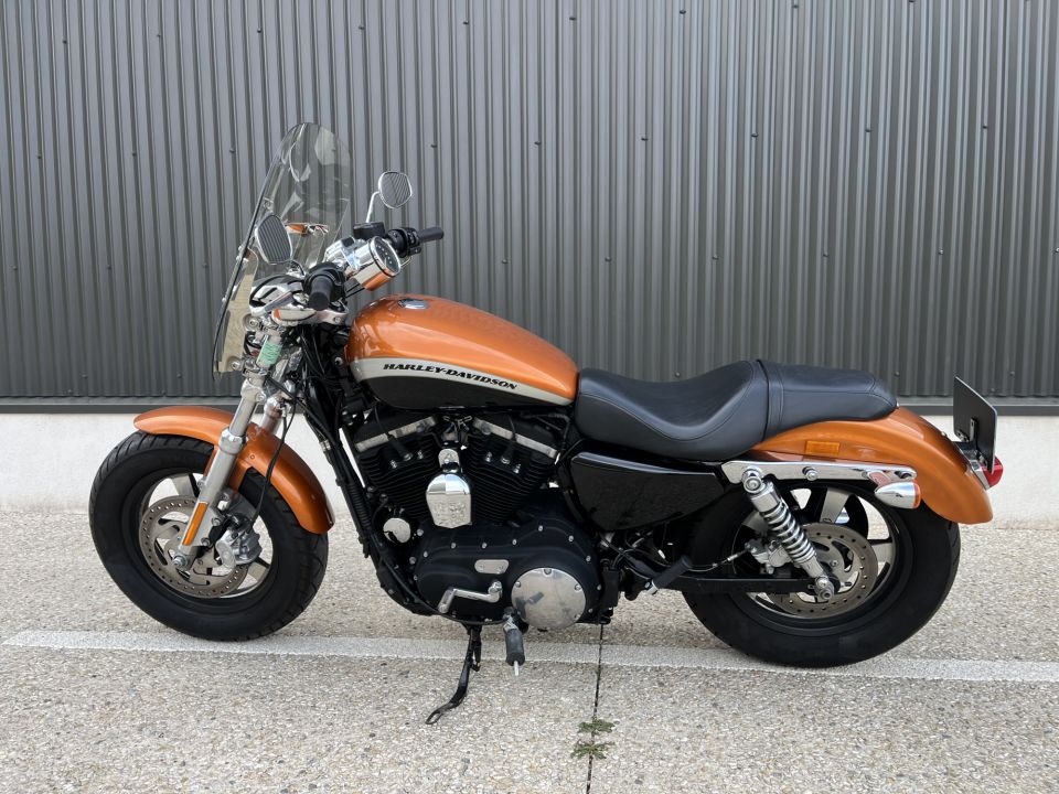 HARLEY-DAVIDSON SPORTSTER CUSTOM 1200 4