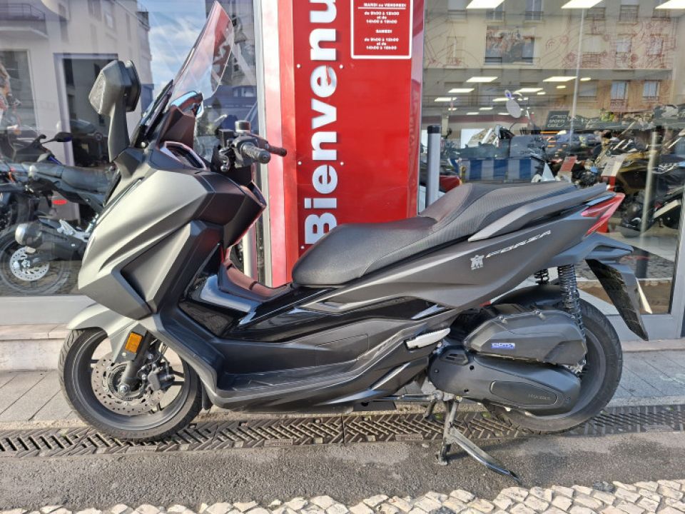HONDA FORZA 125 ABS 4