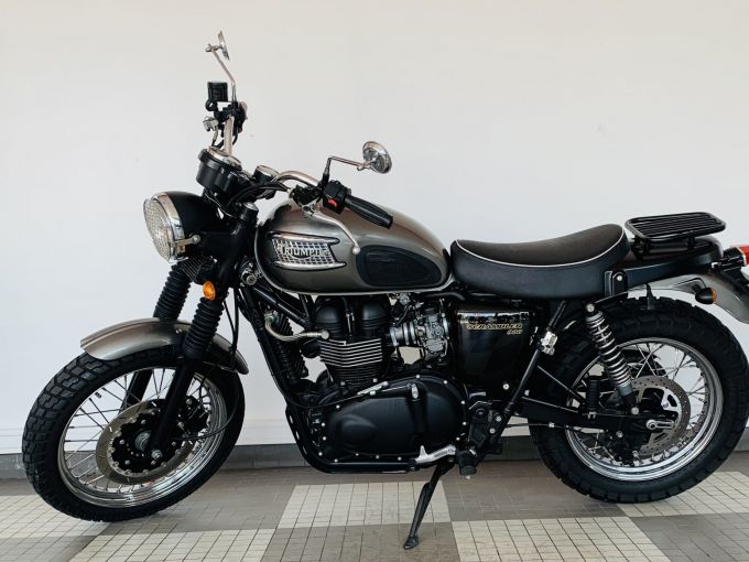 TRIUMPH SCRAMBLER 900 4