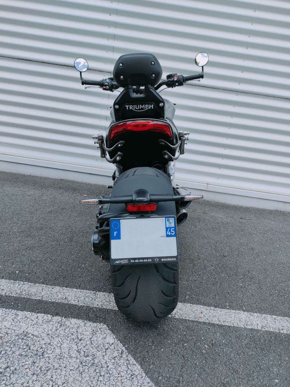 TRIUMPH ROCKET 3 R 4