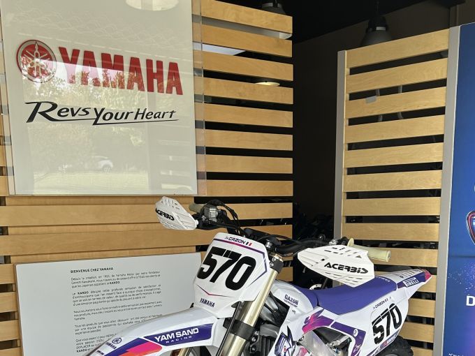 YAMAHA YZ250F 4