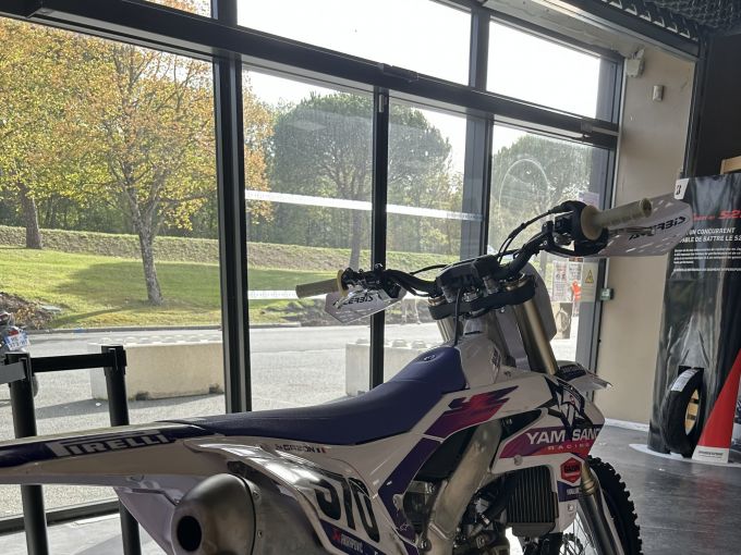 YAMAHA YZ250F 4