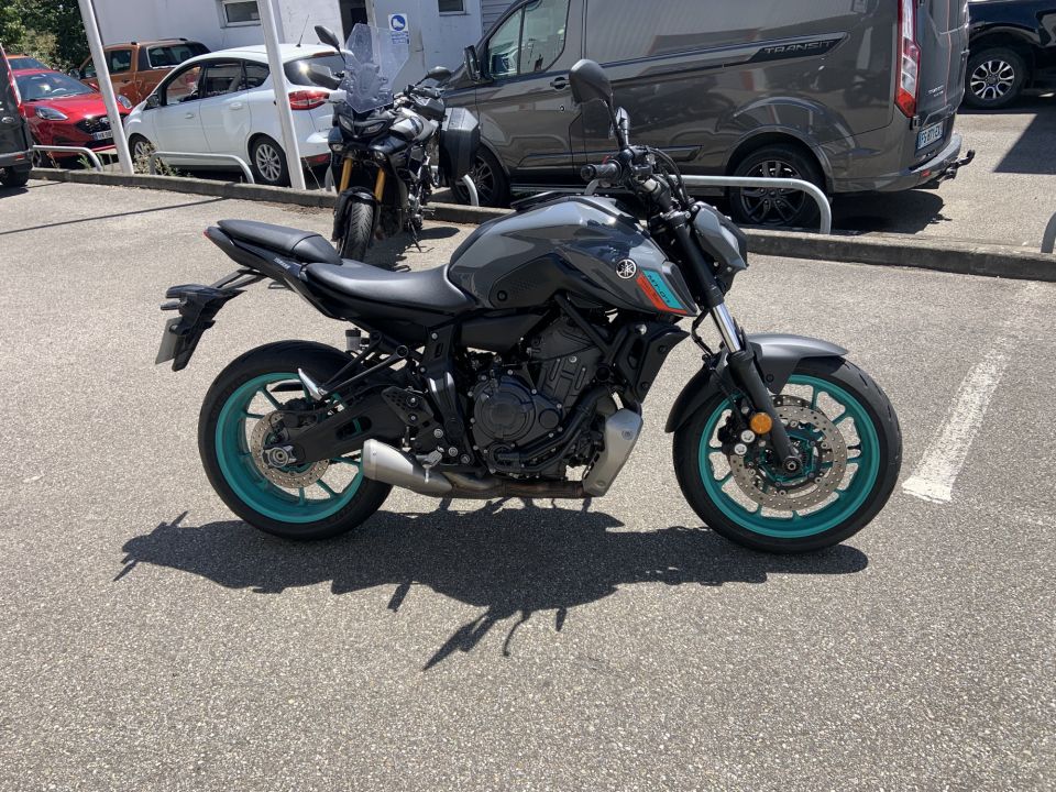 YAMAHA MT-07 (47.5CV) 4