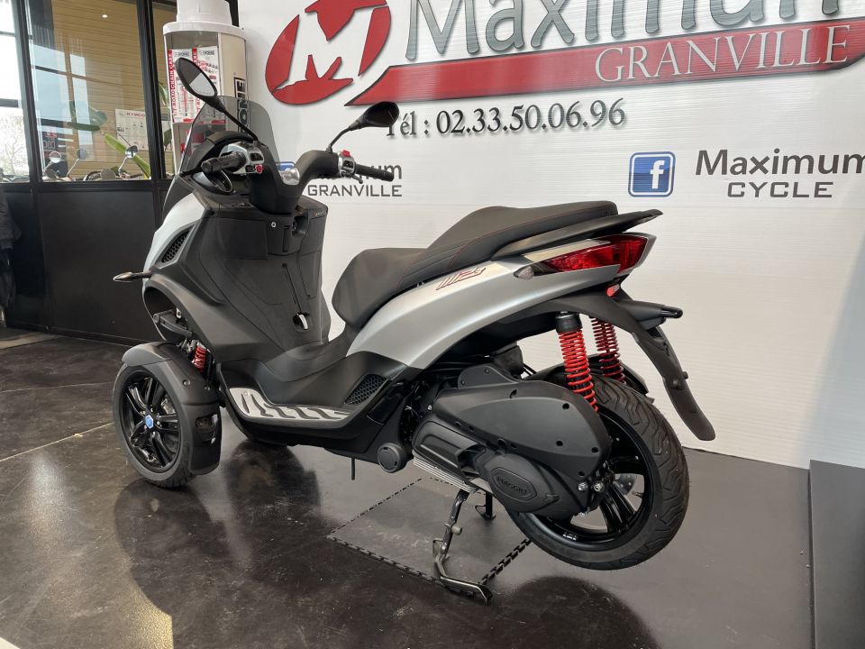 PIAGGIO MP3 300 HPE SPORT ABS ASR 4