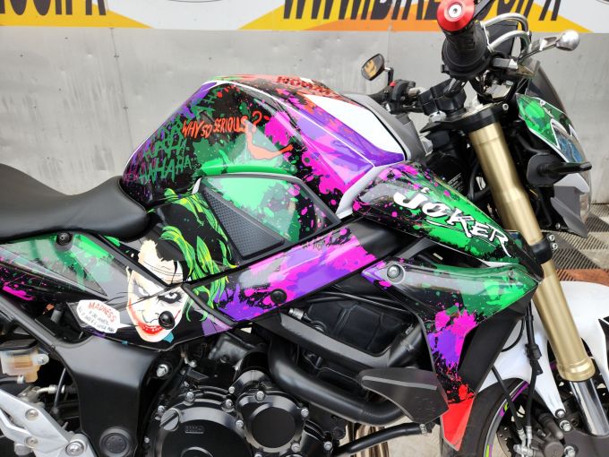 SUZUKI GSR 750 ABS 4