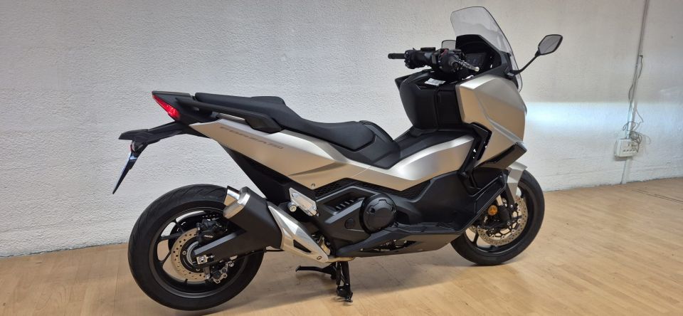 HONDA NSS FORZA 750 4