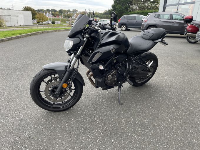 YAMAHA MT-07 (47.5CV) 4