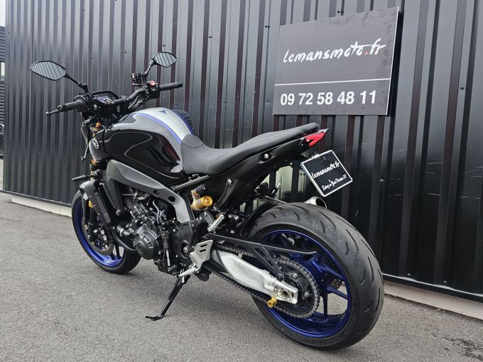 YAMAHA MT-09 SP 4