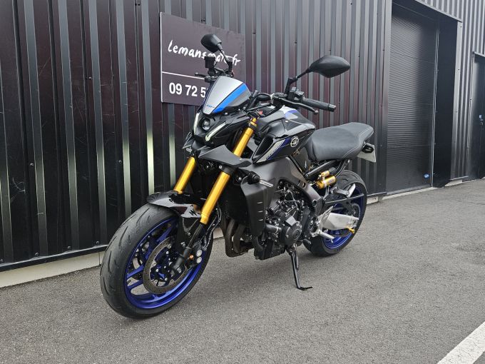 YAMAHA MT-09 SP 4