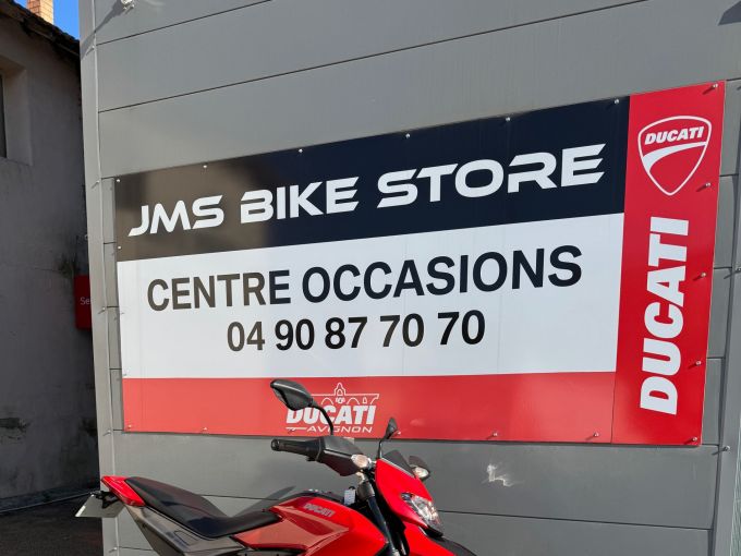 DUCATI HYPERMOTARD 4