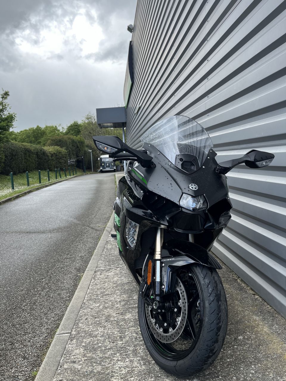 KAWASAKI Ninja H2 SX 4