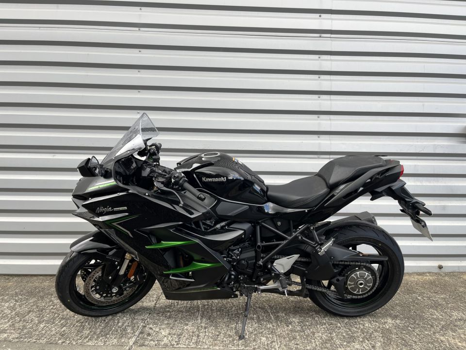 KAWASAKI Ninja H2 SX 4