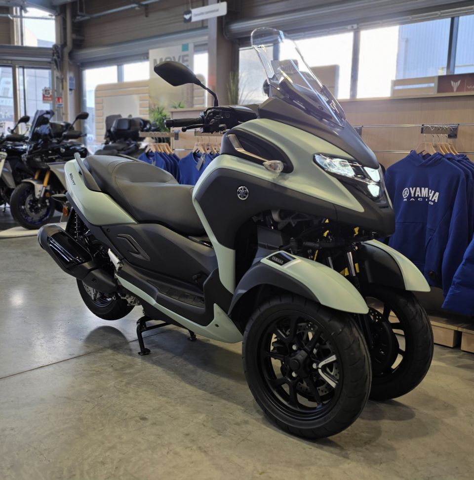YAMAHA TRICITY 300 4
