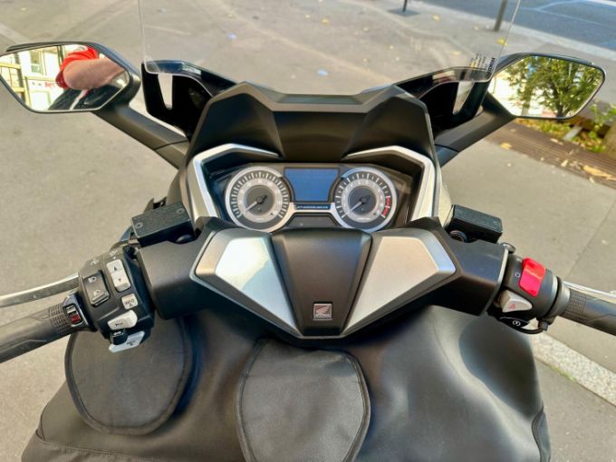 HONDA FORZA 300 ABS 4