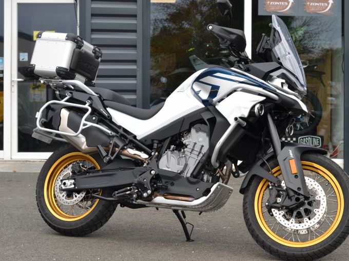 CF MOTO 800 MT 4