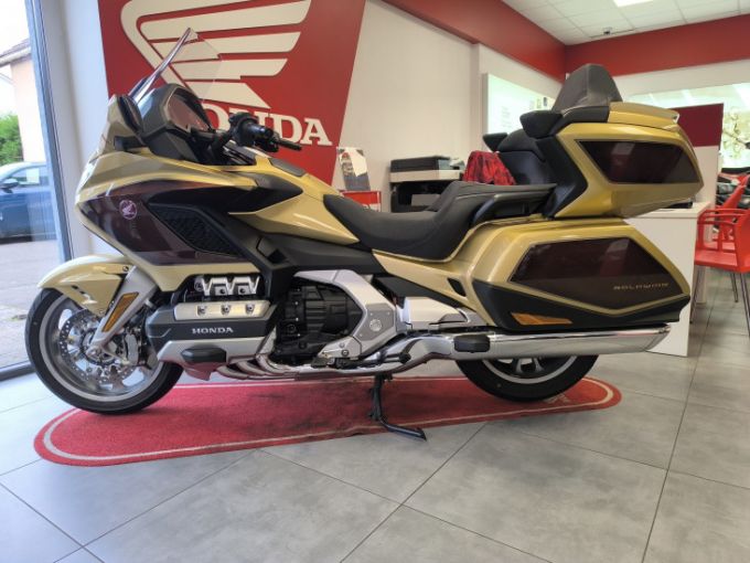 HONDA GoldWing Touring DCT Airbag 4