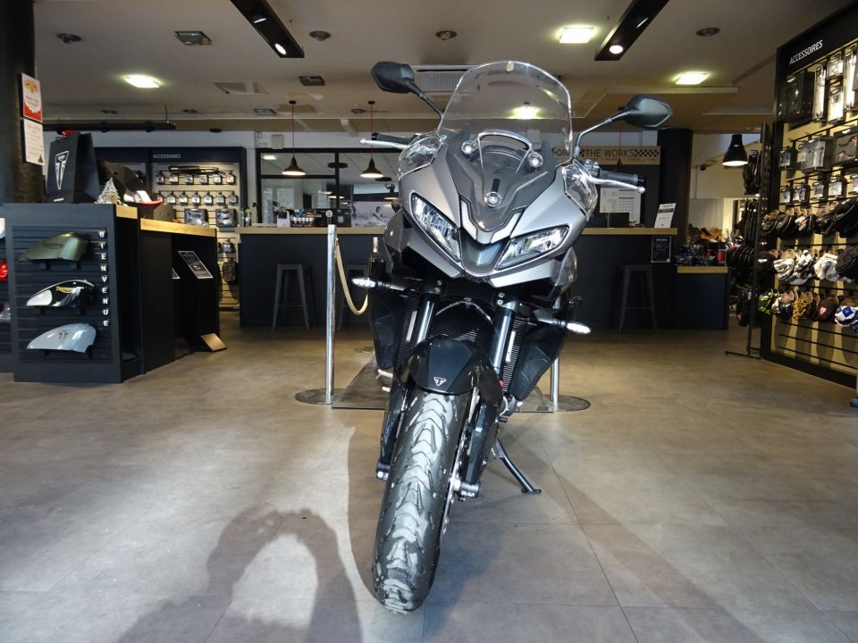 TRIUMPH TIGER 800 SPORT 4