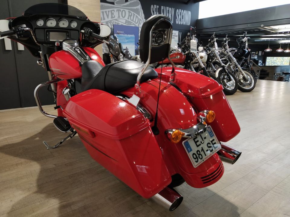 HARLEY-DAVIDSON TOURING STREET GLIDE 1745 4