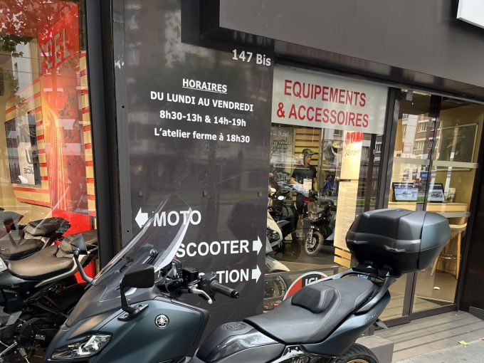 YAMAHA XP T-MAX 560 TECH MAX 4