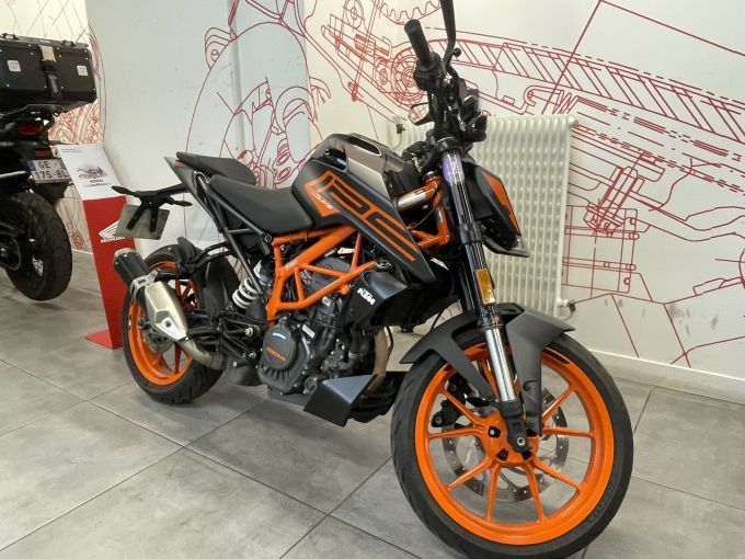 KTM 125 DUKE ABS 4