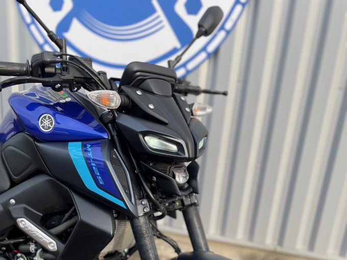 YAMAHA MT-125 ABS 4