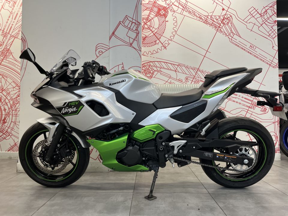 KAWASAKI Ninja 7 Hybrid 4