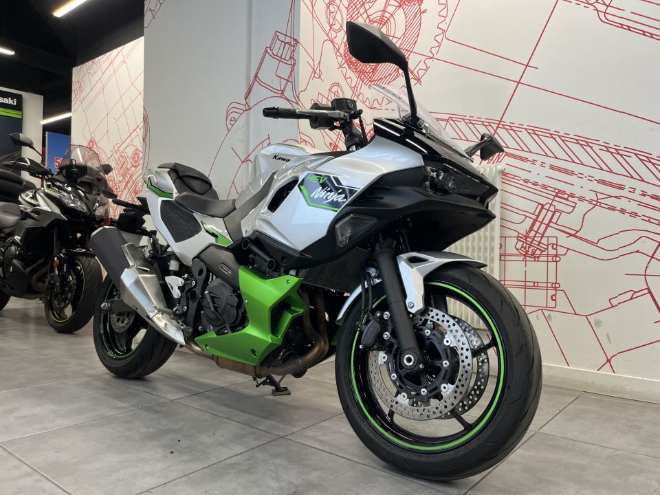 KAWASAKI Ninja 7 Hybrid 4