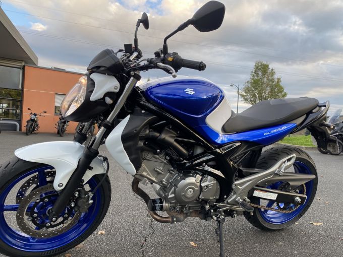 SUZUKI GLADIUS 650 4