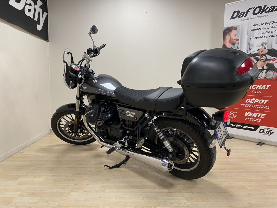 MOTO GUZZI V9 ROAMER 4