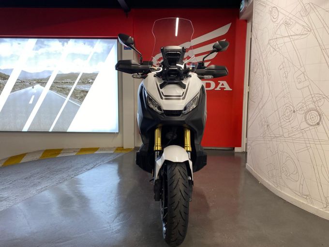 HONDA X-ADV 4