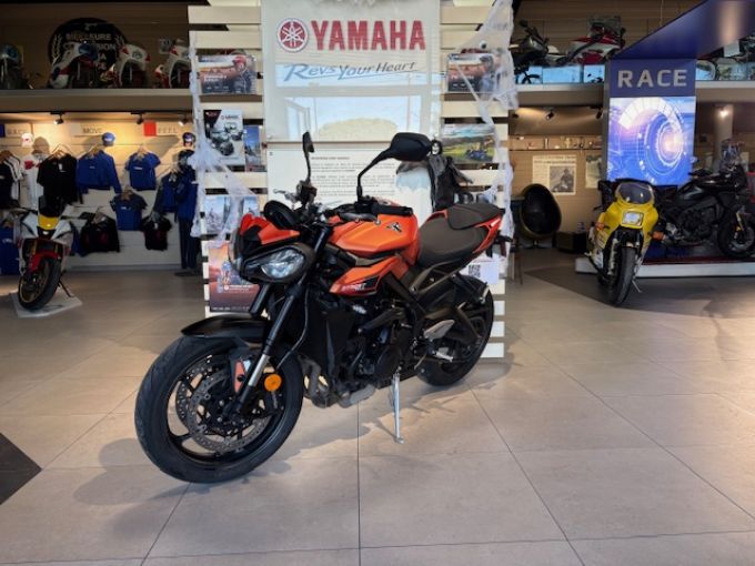 TRIUMPH TRIUMPH STREET TRIPLE 765 R 2024 141€/MOIS* GTIE CONSTRUCTEUR 10/26 4
