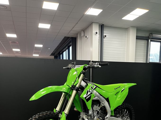 KAWASAKI KXF 250 4