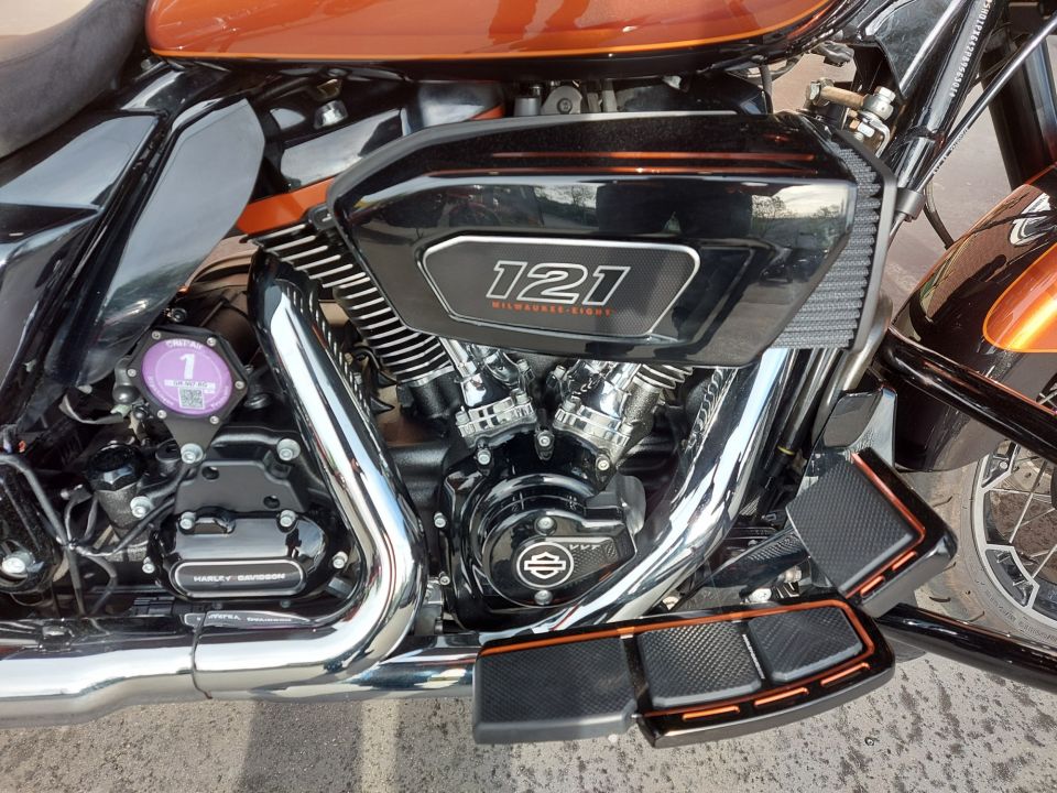 HARLEY-DAVIDSON TOURING STREET GLIDE 1977 CVO  4