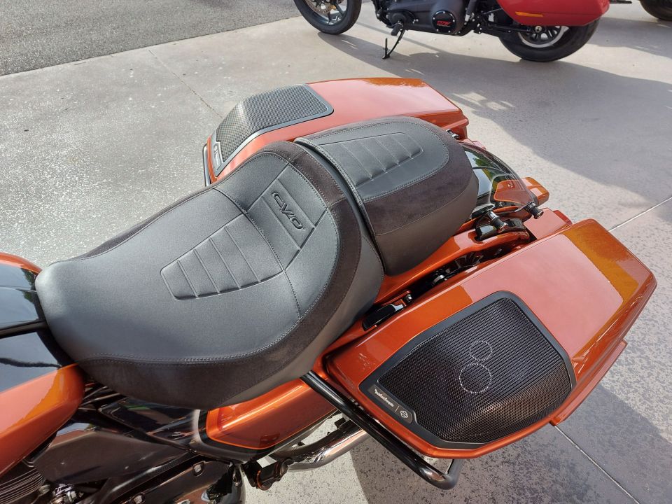 HARLEY-DAVIDSON TOURING STREET GLIDE 1977 CVO  4