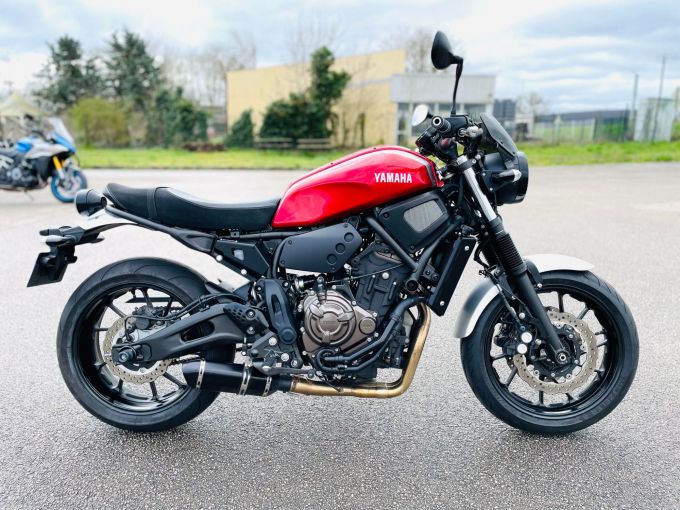 YAMAHA XSR 700 ABS 4